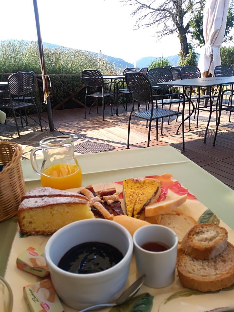 אניירי Locanda Del Viandante B&B מראה חיצוני תמונה